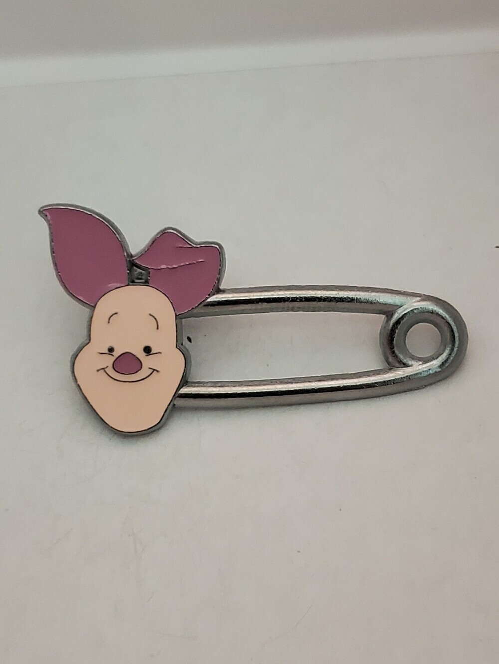 Disney Pin Trading HKDL Piglet Safety Pin Winnie The Pooh Collection Pin